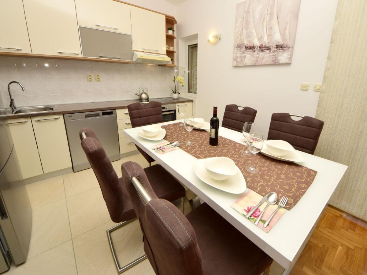 Apartment Mornar-2 By Interhome Trogir Kültér fotó
