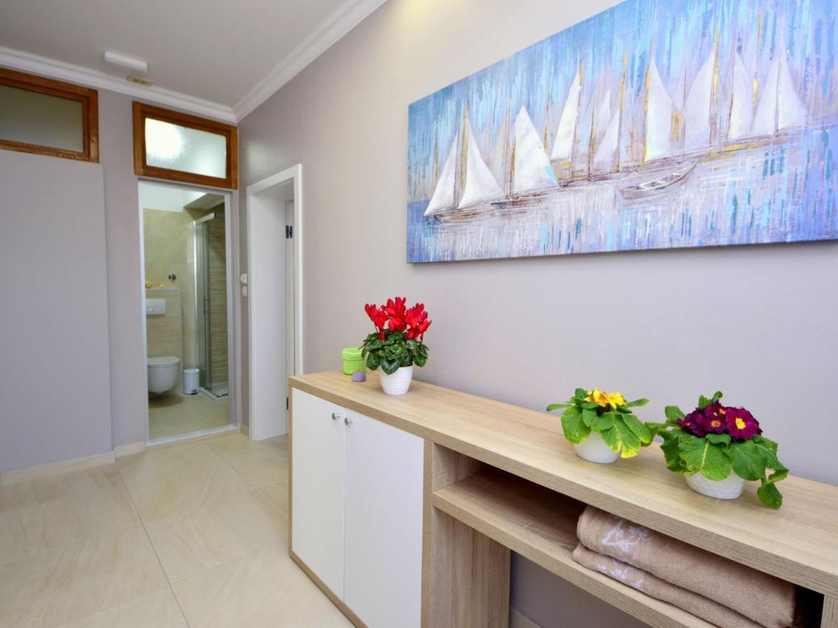 Apartment Mornar-2 By Interhome Trogir Kültér fotó