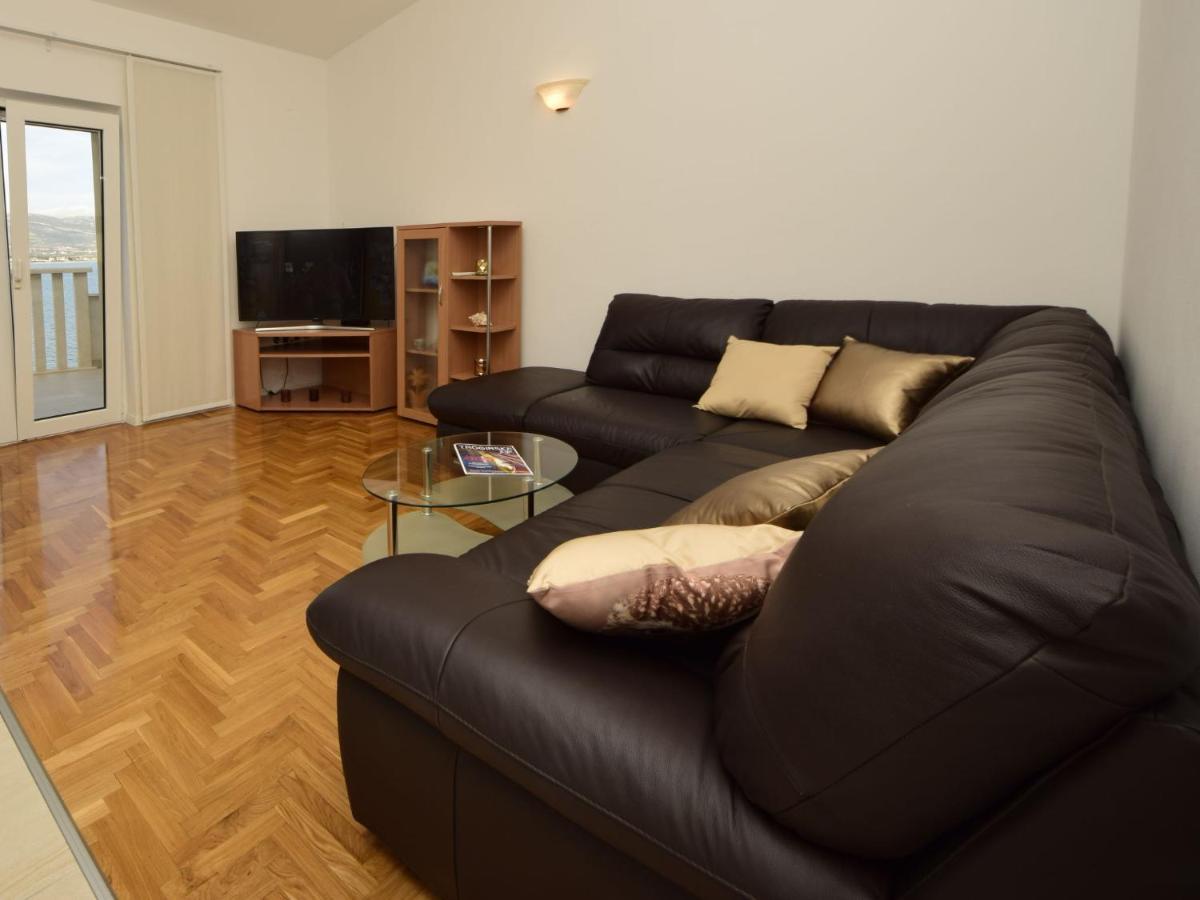 Apartment Mornar-2 By Interhome Trogir Kültér fotó