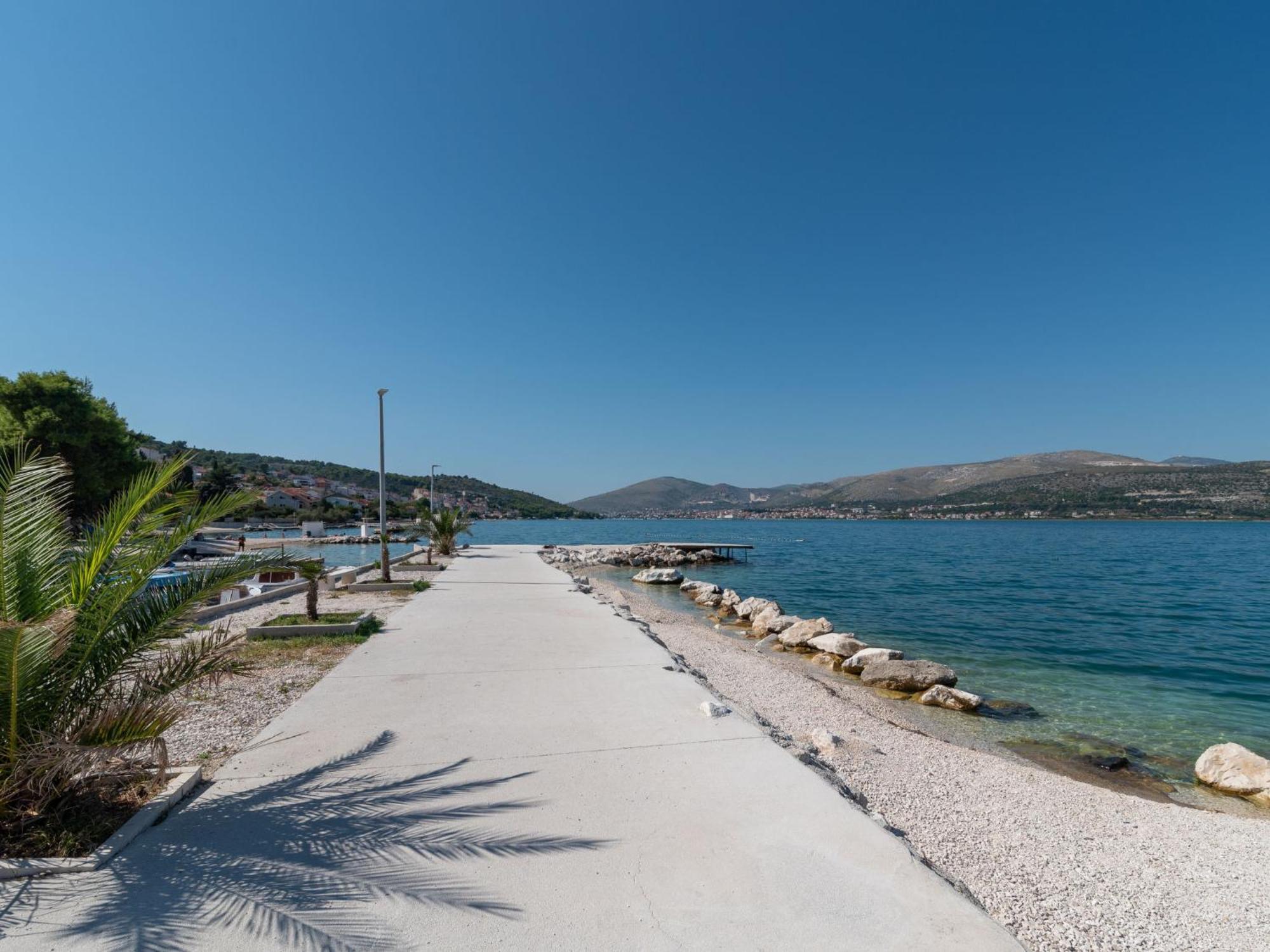 Apartment Mornar-2 By Interhome Trogir Kültér fotó